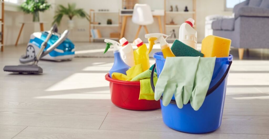 خانه تکانی را از کجا شروع کنیم؟