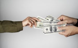 دریافت دلار سهمیه ای