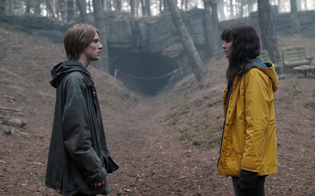 سریال دارک شبیه سریال لاست