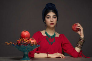 استایل شب یلدا؛ ترند های استایل یلدایی 1404